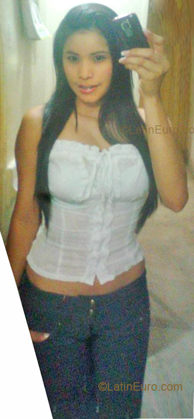 Date this charming Colombia girl Katerine Yohana from Cucuta CO14148