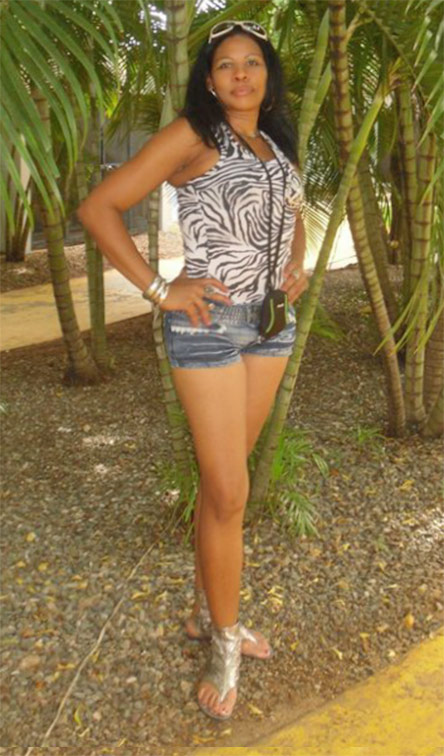 Date this exotic Dominican Republic girl Odalis from Republica Dominicana DO10003