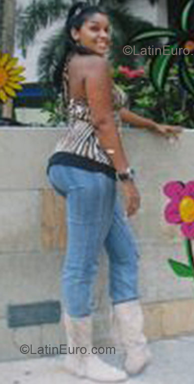 Date this stunning Panama girl HILDA ISABEL from Panama PA249