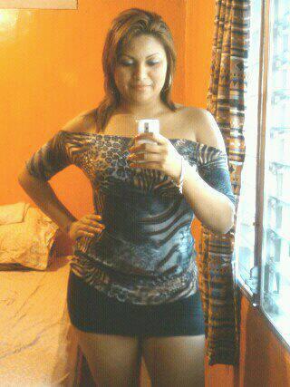 Date this lovely Honduras girl Maryza from El Pogreso Yoro HN515