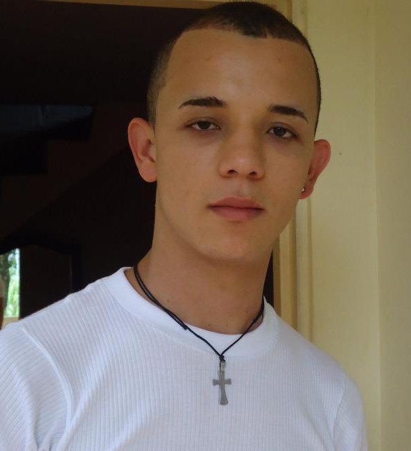 Date this tall Colombia man Andrexito from Medellin CO8863
