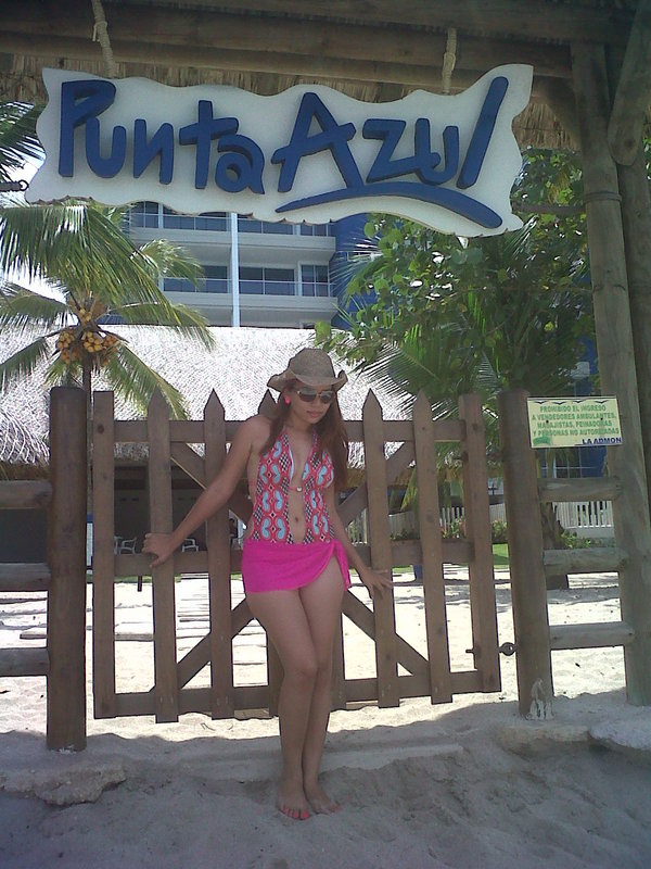 Date this athletic Colombia girl Nissy from Monteria CO8870