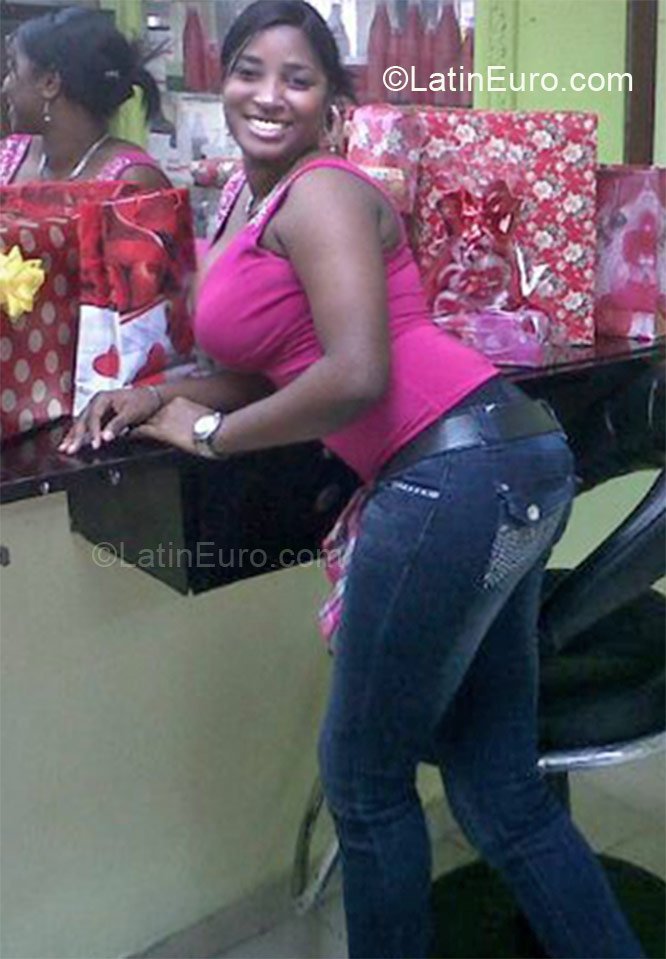 Date this young Dominican Republic girl Juanaestilos from Santo Domningo DO10045