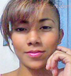 Date this good-looking Colombia girl Zulay from Medellin CO8962