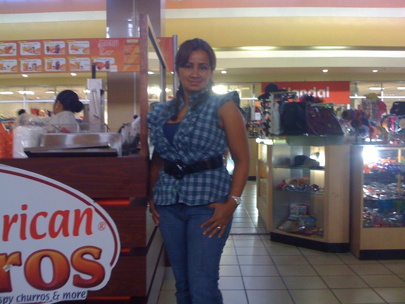 Date this sultry Honduras girl Marmel from La Ceiba, Atlantida HN529