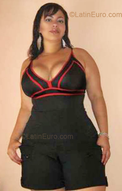 Date this beautiful Colombia girl Liliana from Cali CO9072