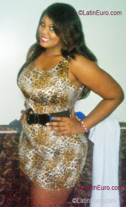 Date this young Dominican Republic girl Raysa from Salcedo DO10437