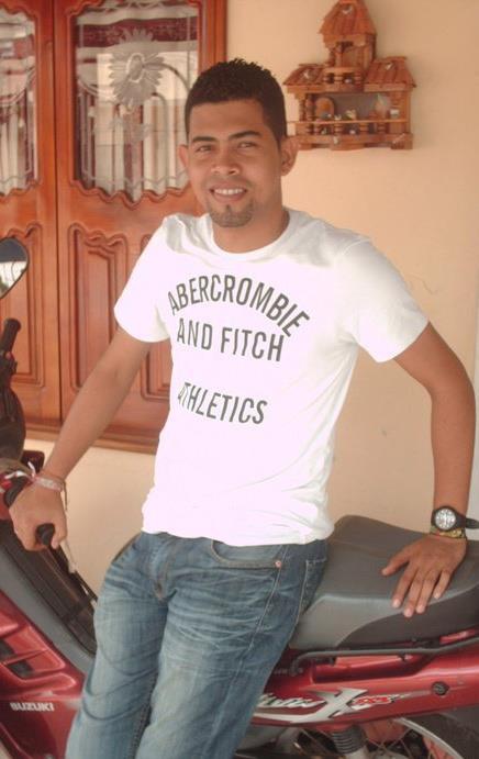 Date this nice looking Colombia man Orlando from Santa Marta CO9121