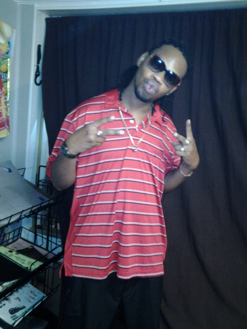 Date this pretty United States man Islandboi305 from Conway US12125