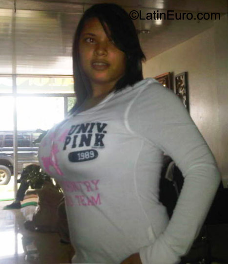Date this exotic Dominican Republic girl Micary from R.d ,santo Domingo DO10219