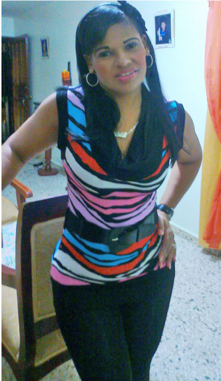 Date this foxy Dominican Republic girl Nayelis from Santiago DO10224