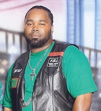 Date this pretty United States man DUANE from Buffalo US12209