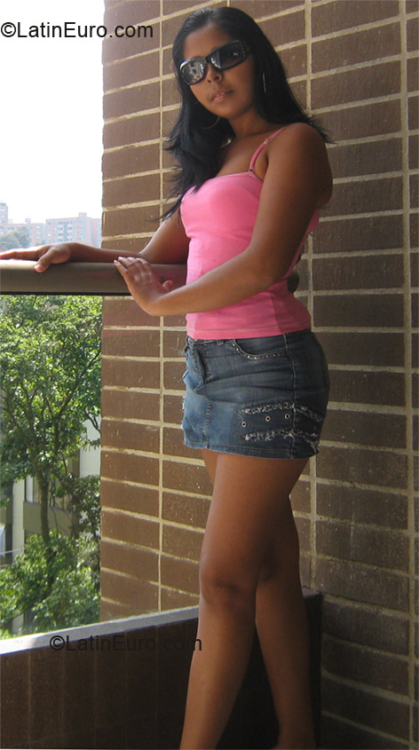 Date this stunning Colombia girl Catta from Valledupar CO9249
