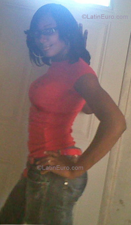 Date this good-looking Jamaica girl Shanay-nay22 from Portmore JM423