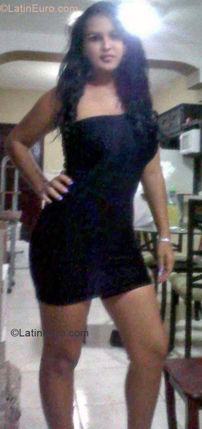 Date this attractive Honduras girl Dalila from San Pedro Sula HN1378