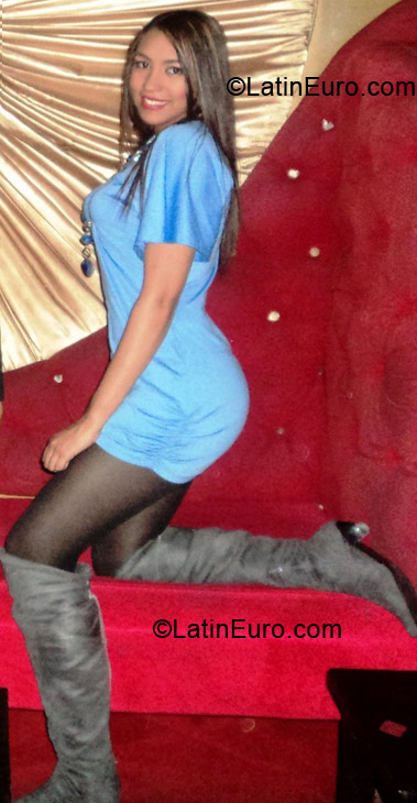 Date this tall Colombia girl Aileen from Bogotá CO9441
