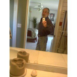Date this stunning United States man Andythedogmanaz from Phoenix US12240
