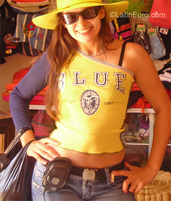 Date this lovely Colombia girl Natasha2013 from Medellin CO9321