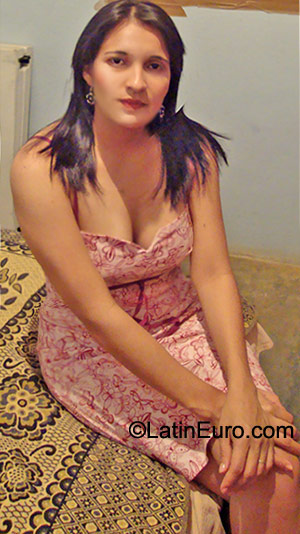 Date this delightful Honduras girl Lesly from Olancho HN583
