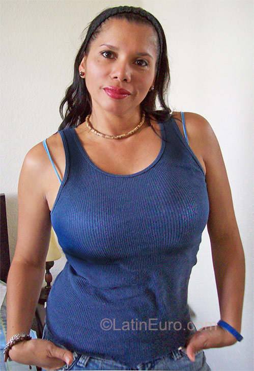 Date this happy Colombia girl Olga from Manizales CO9344