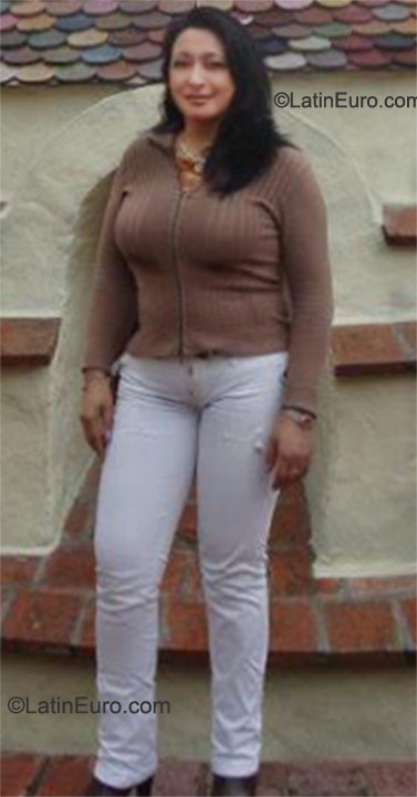 Date this hot Colombia girl Maria unicer from Bogota CO9357