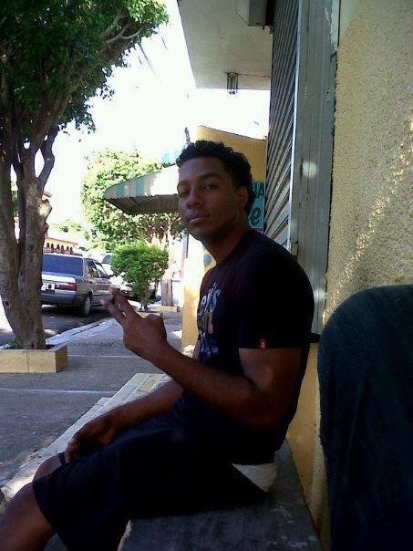 Date this athletic Dominican Republic man Branli from Santiago DO10383