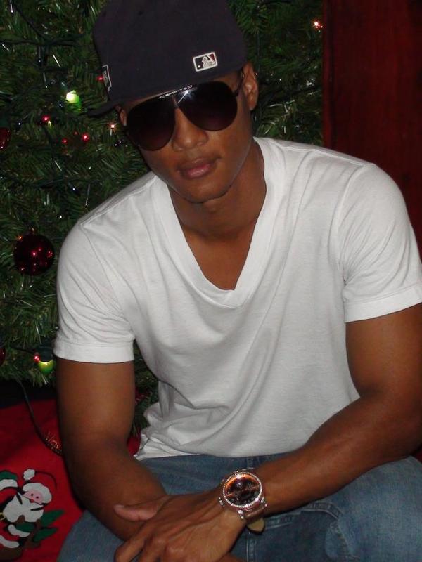 Date this georgeous Dominican Republic man ALEX from Puerto Plata DO10403