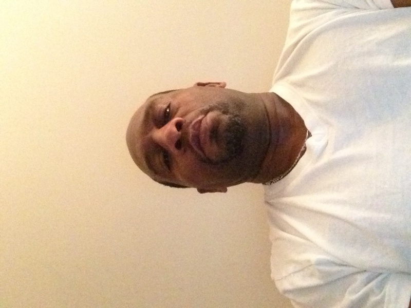 Date this tall United States man Sirmac from Waldorf US12317