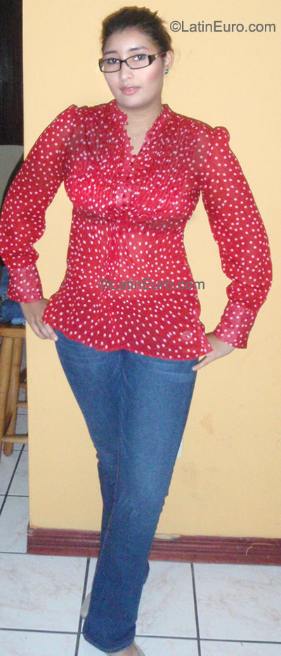 Date this foxy Costa Rica girl Olga Maria from San Jose CR180