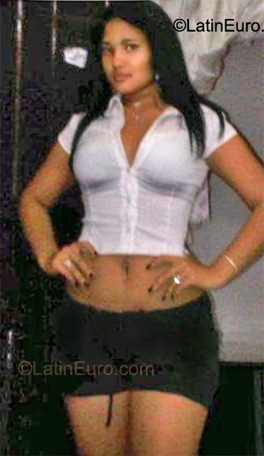 Date this funny Dominican Republic girl Lis from Santo Domingo DO10428