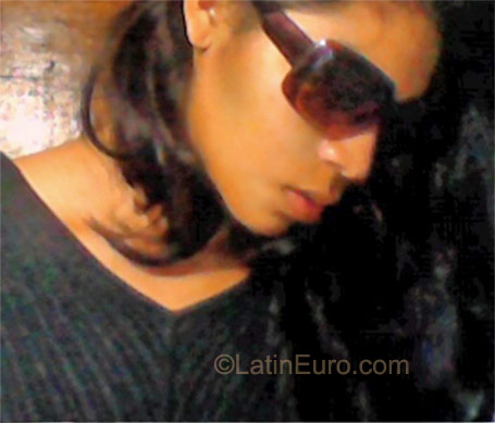 Date this young Panama girl Milagros from Panama City PA250