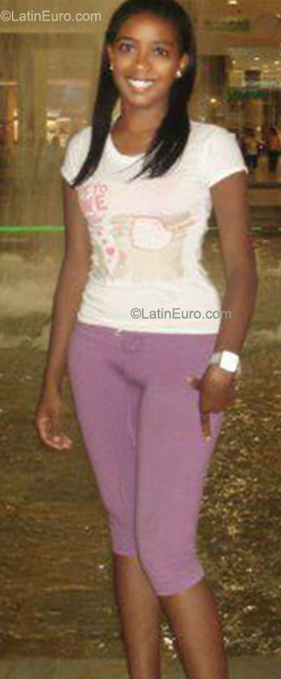 Date this stunning Colombia girl Susana from Cali CO9465