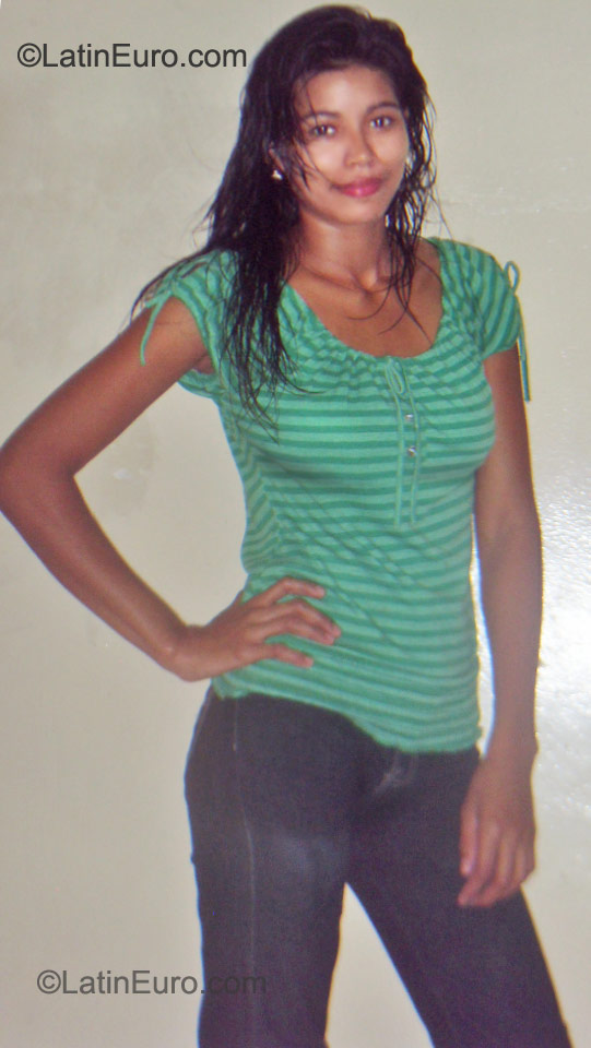 Date this fun Honduras girl NORA from San Pedro Sula HN603