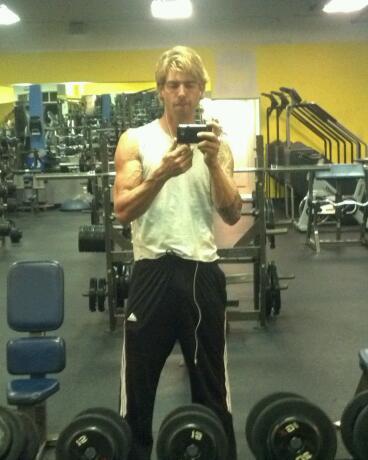 Date this athletic United States man Dillonmitchell from Miami US12391