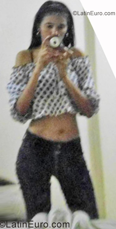 Date this tall Colombia girl Milena from Colombia CO9527