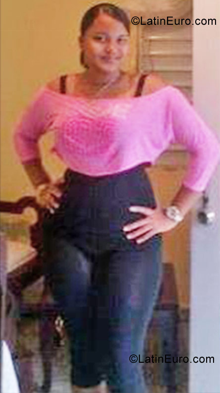 Date this georgeous Dominican Republic girl Carolina from Puerto Plata DO10506