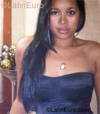 Date this fun Dominican Republic girl Yuderka from Santo Domingo DO17921