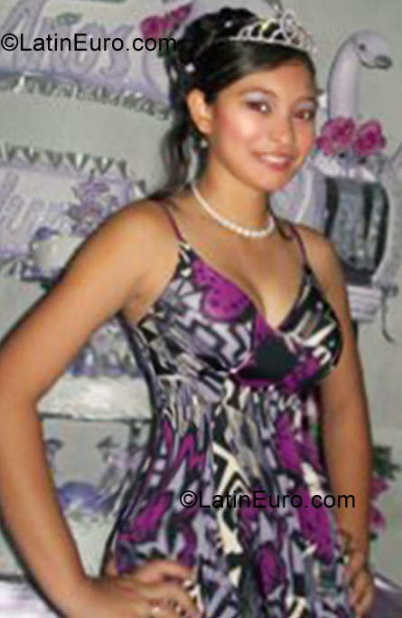 Date this young Panama girl Yri from Panama City PA261