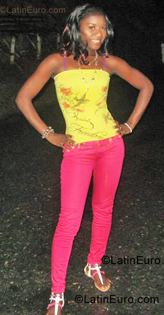 Date this hot Jamaica girl Petal from Kingston JM473