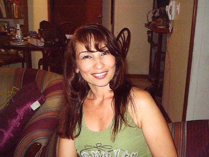 Date this attractive Colombia girl Francia Elizabeth from Cali CO9723