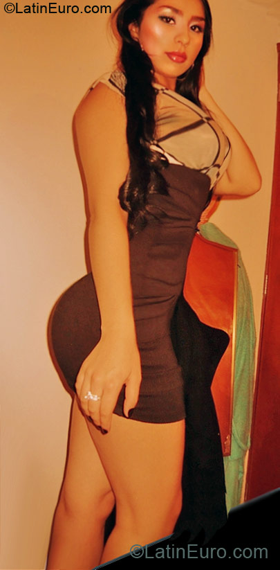 Date this hot Colombia girl Sofia from Bogota CO9788