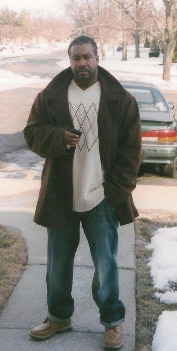 Date this happy United States man Nino from Detroit US12615