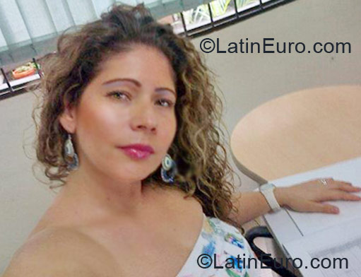 Date this georgeous Colombia girl Yuly from Ibague CO9826