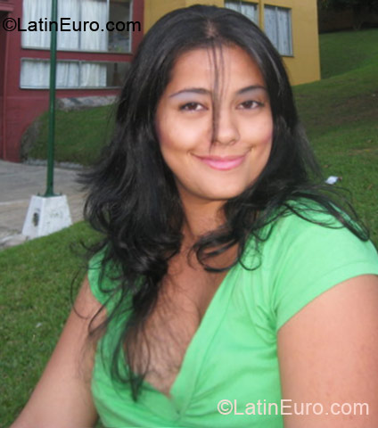 Date this foxy Colombia girl Luisa from Medellin CO9839