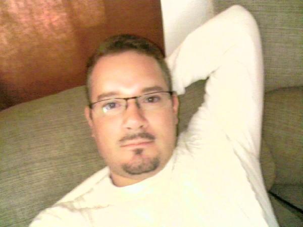 Date this happy United States man Williamrobertlo from Los Angeles US12654
