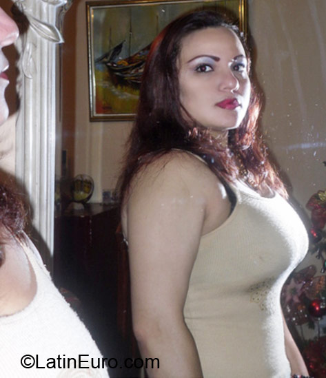 Date this lovely Colombia girl Paty035 from Barranquilla CO9898