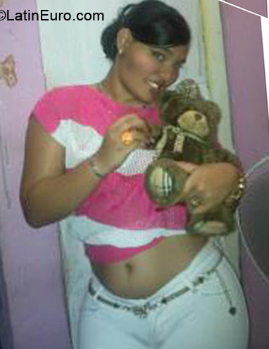 Date this young Dominican Republic girl Neferty from Santiago DO10834