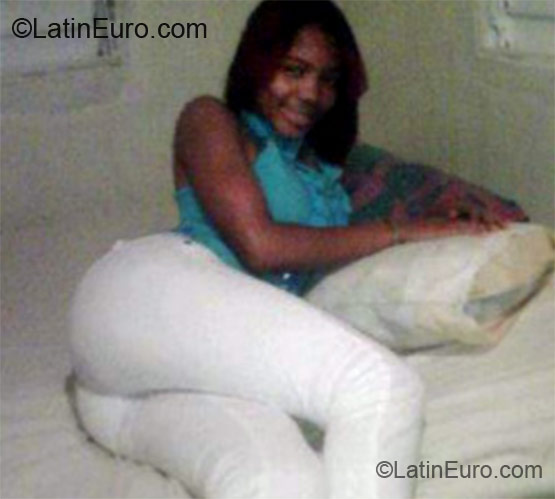 Date this attractive Dominican Republic girl Susana from San Pedro De Macoris DO10903