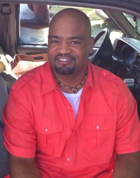 Date this athletic United States man Ira from Chicago US12789