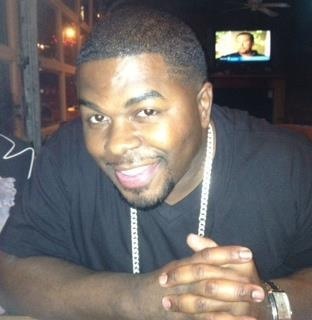 Date this stunning United States man Versaceblues from Nashville US12859